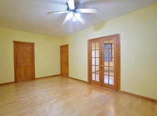 39 E 40th St #1, Bayonne, NJ 07002