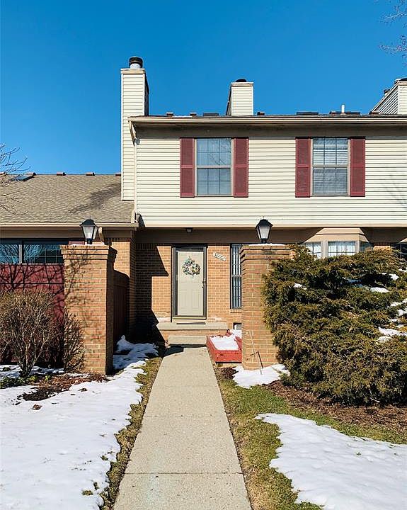 1st image of 38862 Country Cir #1