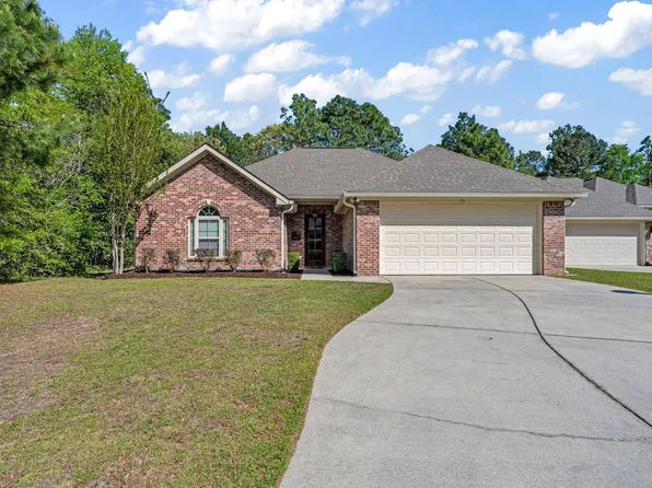 131 Shadow Ridge Rd, Hattiesburg, MS 39402
