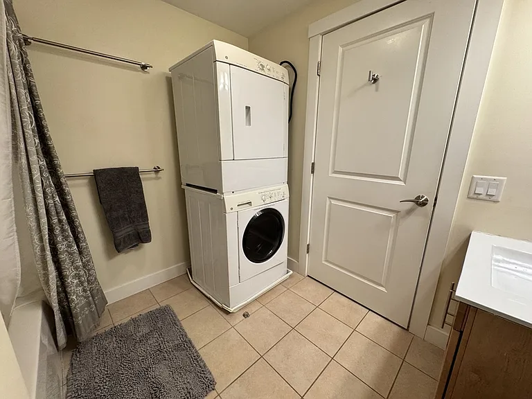 277 Broadway #31 — Photo 16