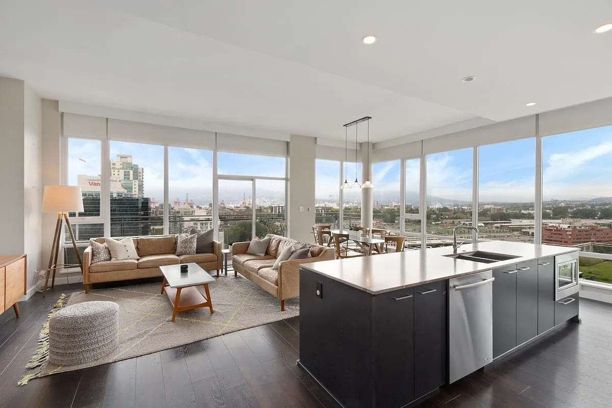 2 bed, 1550 sqft, $6,695 — Photo 1