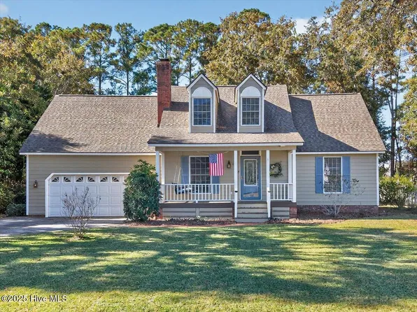 645 Boundaryline Drive NW, Calabash, NC 28467