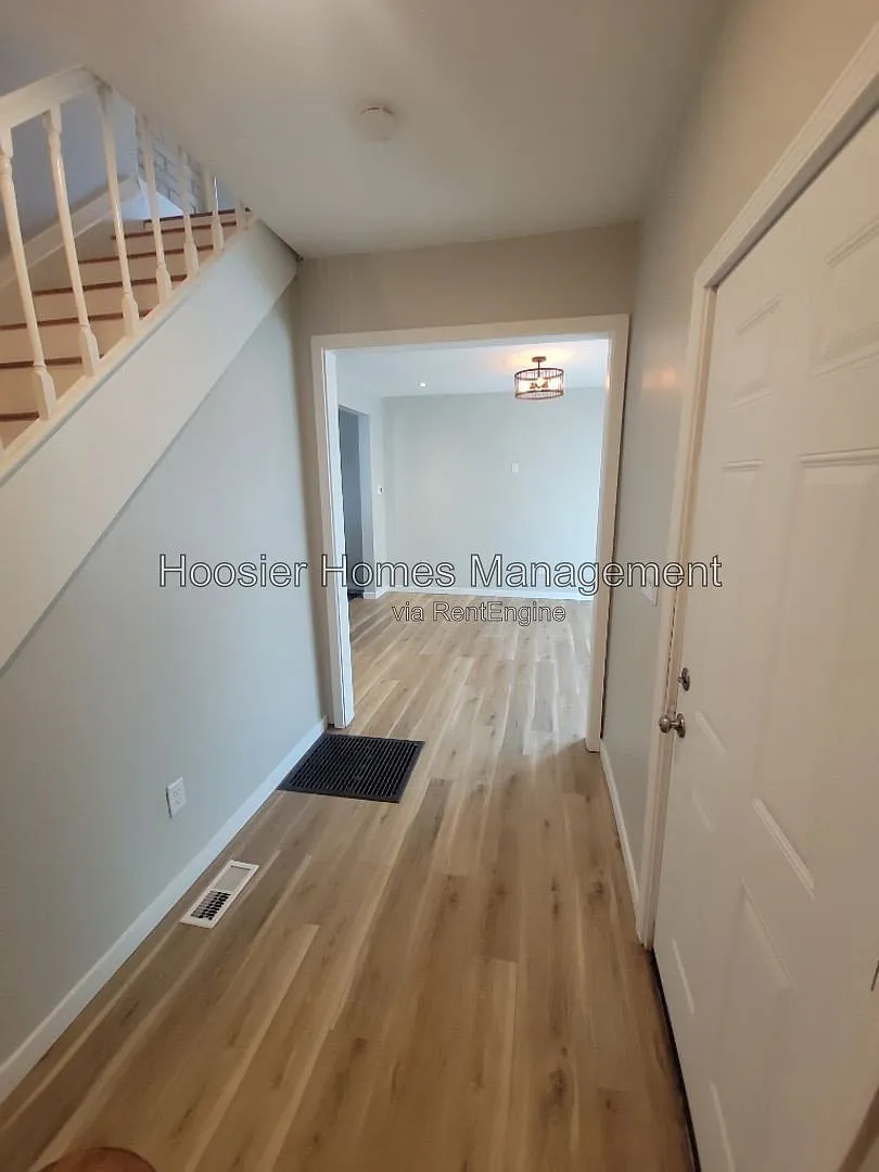 2 bed, 1.5 bath, $1,700 — Photo 4