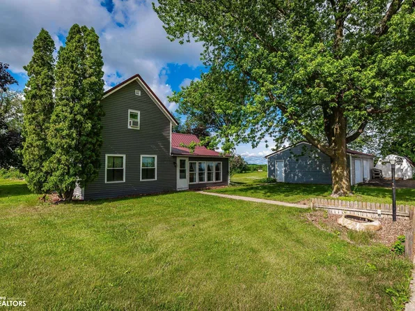 302 E Church St, Laurel, IA 50141