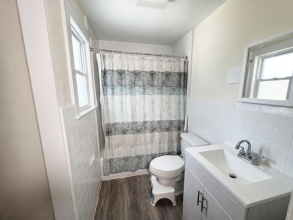 5th image of 1316 Broad St #2