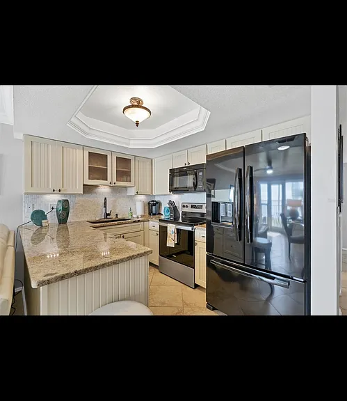 4410 Warren Ave #407 — Photo 5