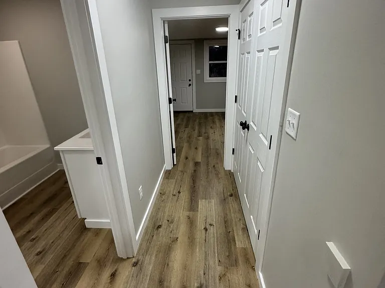 222 Fairmont Ave #B — Photo 11