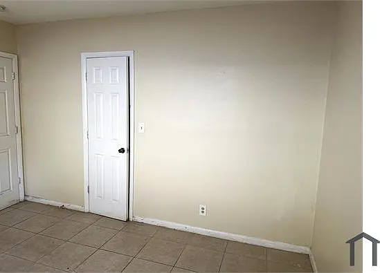 148 NW 40th Ct #1 — Photo 17