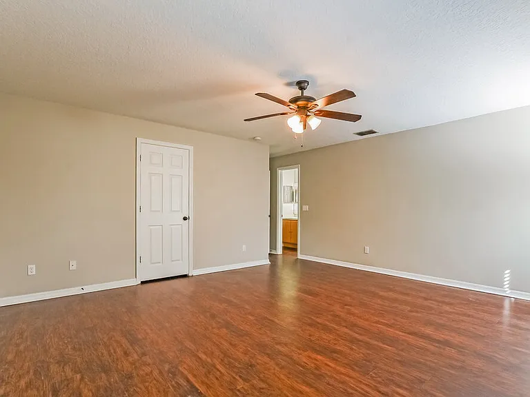 1254 Blackwater Pond Dr — Photo 8