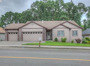 1740 Toliver Rd, Molalla, OR 97038