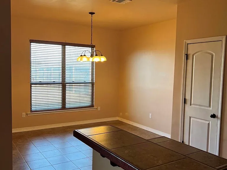 9437 Redwood Lake Blvd — Photo 5