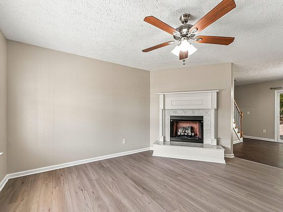5th image of 3525 Mount View Ridge Dr