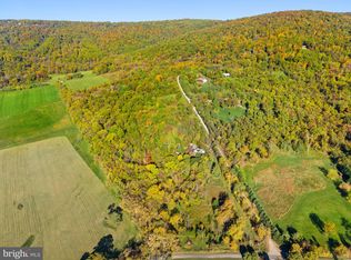 19701 Foresthill Ln, Bluemont, VA 20135