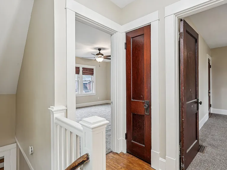 526 Berry Ave — Photo 14