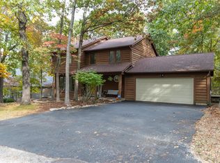 1514 Lingonberry Ct, High Ridge, MO 63049