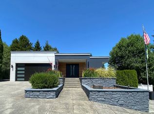 3416 NE 166th Pl, Lake Forest Park, WA 98155
