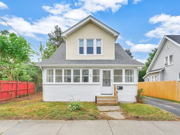 149 Fountain St, Springfield, MA 01108