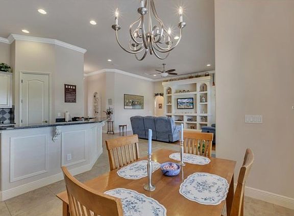 5th image of 11939 Cypress Landing Ave