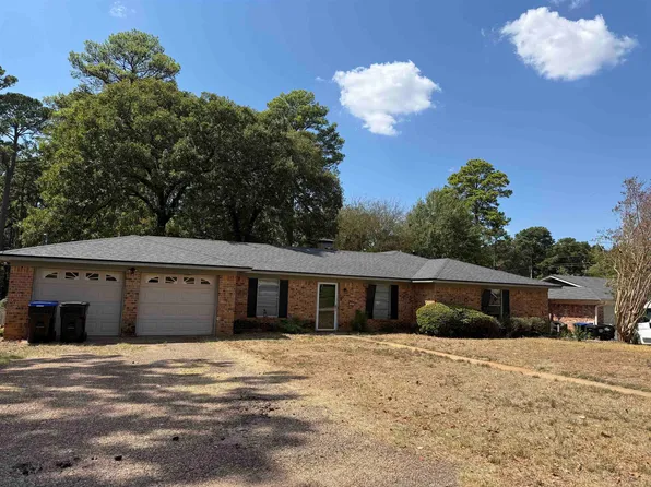 2807 Balsam St, Longview, TX 75605