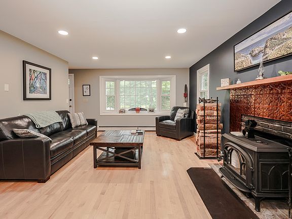 5th image of 1 Woodridge Road