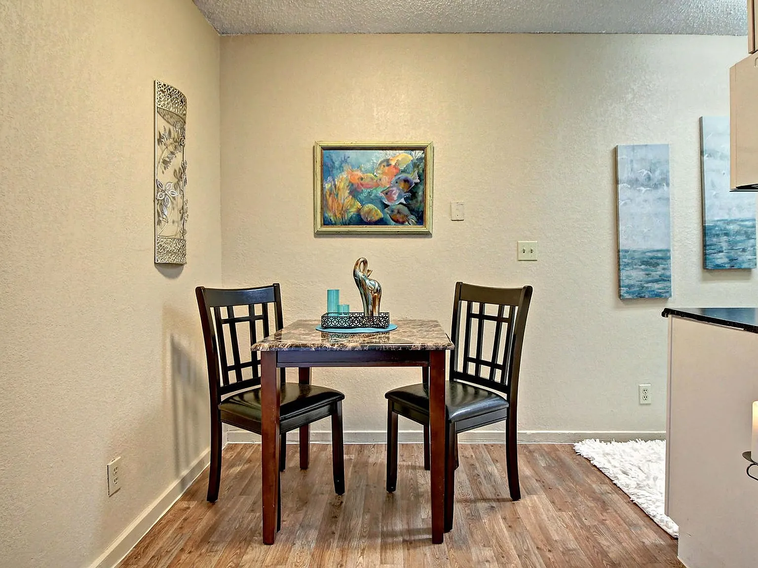 Sawmill Apartments — Photo 3