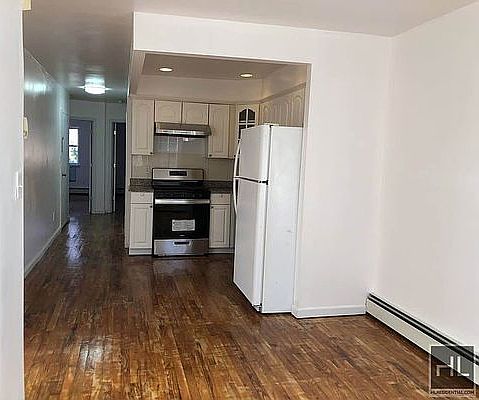2nd image of 162-15 Laburnum Ave #2