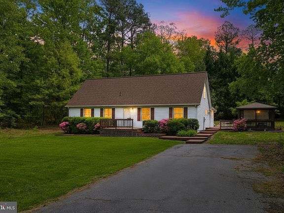 4th image of 20166 Manor Dr