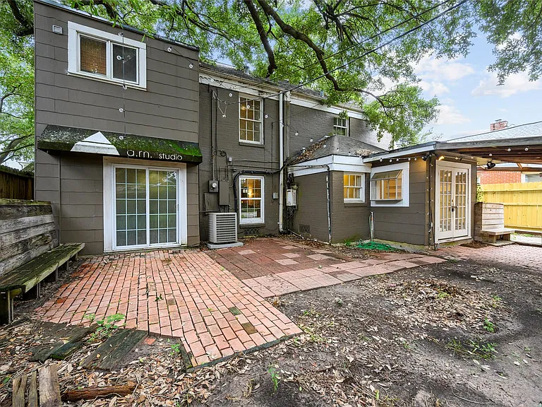 1832 Lexington St — Photo 28