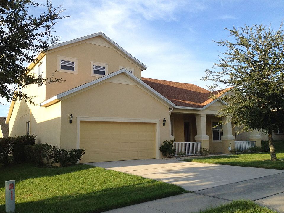 1st image of 924 White Oak Way