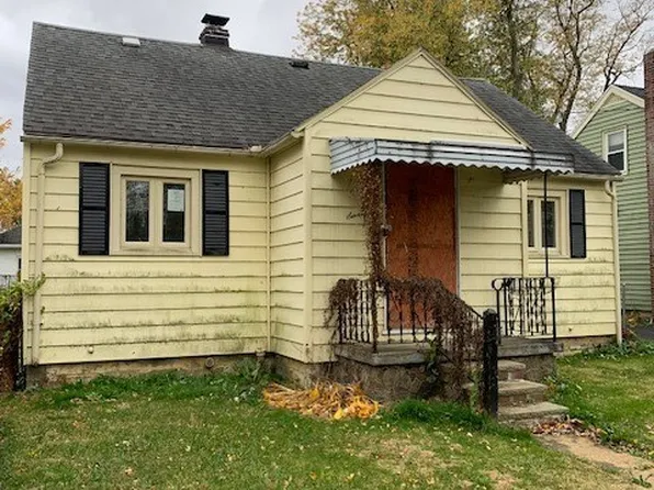 17 New York Ave, Dunkirk, NY 14048