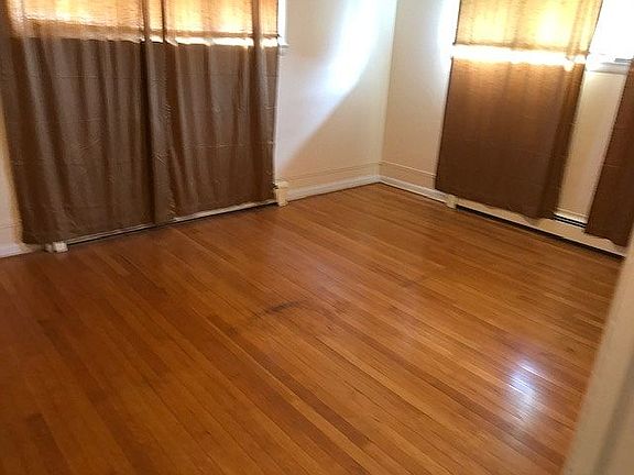 Master bedroom picture 1.