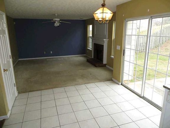 5th image of 2842 Hutchins Walk Ct