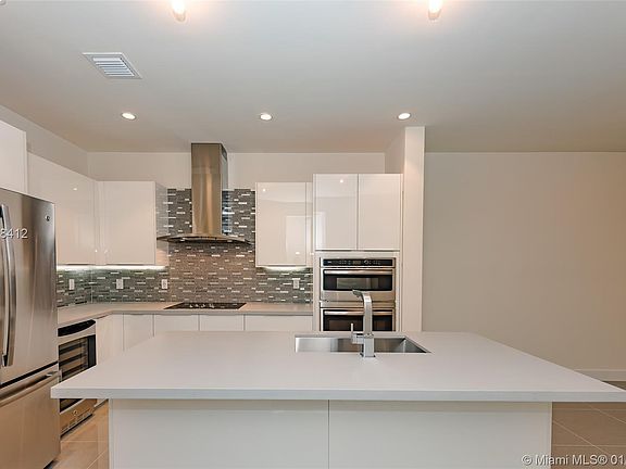 2nd image of 10220 NW 63rd Ter APT 206