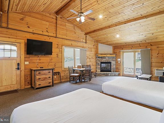 4th image of 251 Cabin Lodge Rd