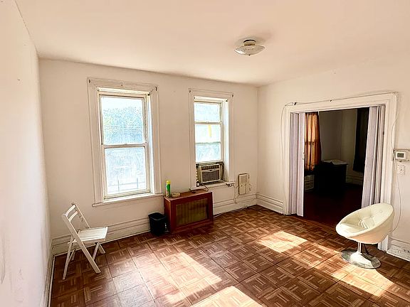 3rd image of 6825 7th Ave Floor 2