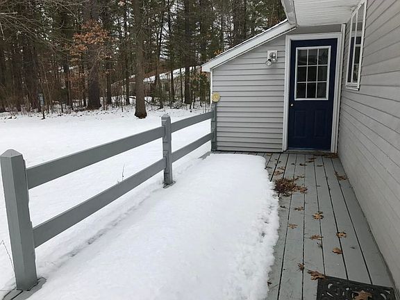 2nd image of 5 Evergreen Ln