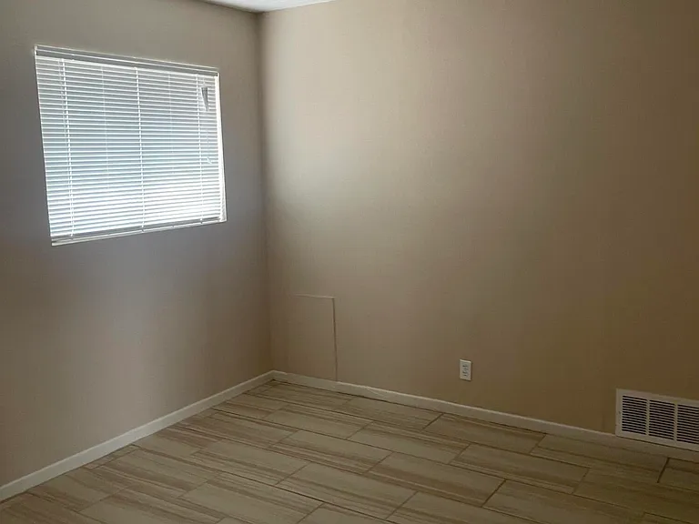 10344 Redwood St — Photo 12