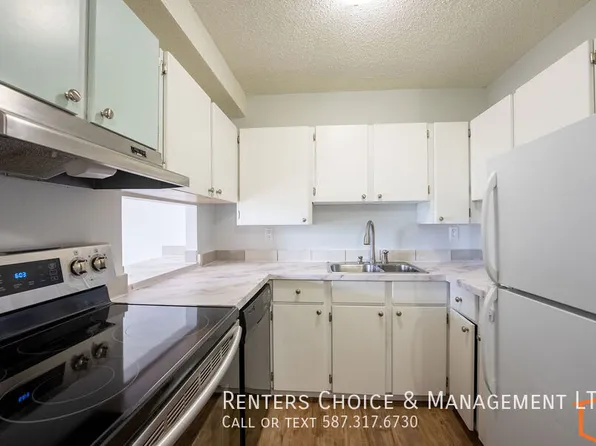 21 Berkeley Pl W #925, Lethbridge, AB T1K 5N1