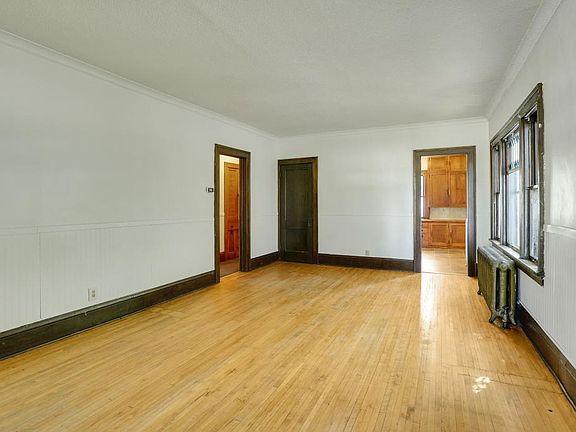 2nd image of 3846 Fremont Ave N