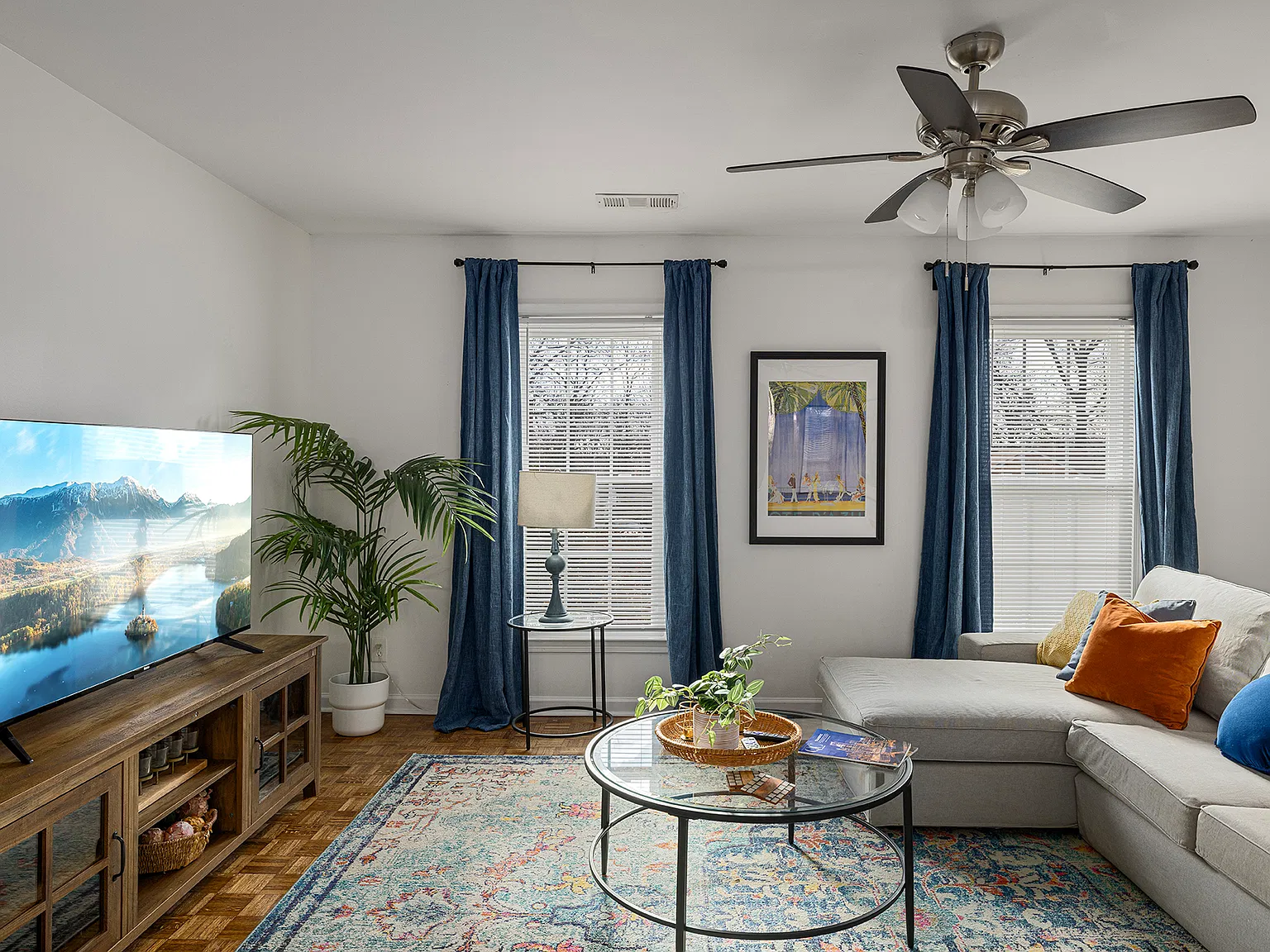 3 bed, 2.5 bath, 1838 sqft, $3,200 — Photo 2