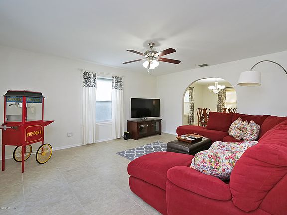 4th image of 12627 Meadowsweet Ln