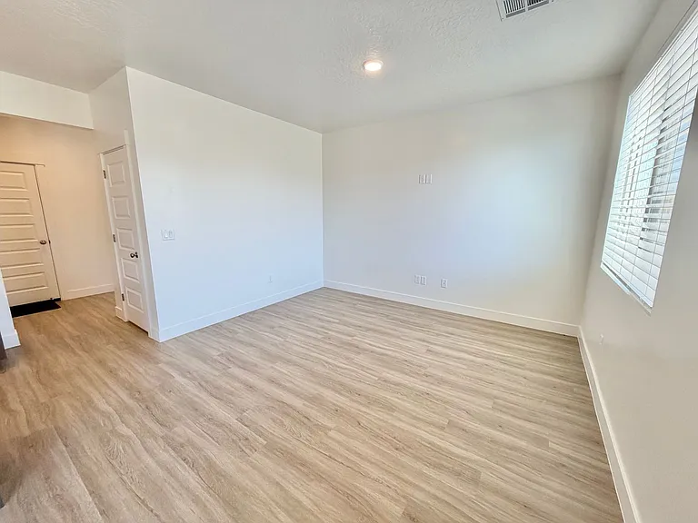 5891 S Mythical Ln — Photo 8