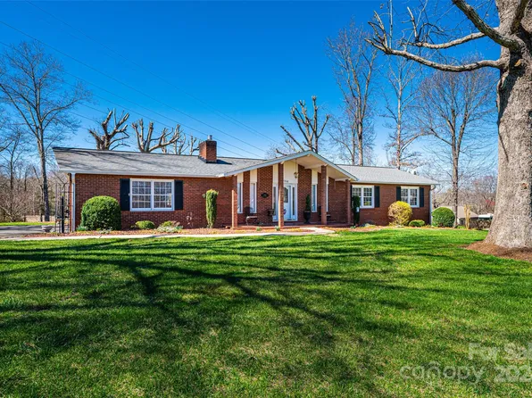 2764 Sides Ave, Connelly Springs, NC 28612