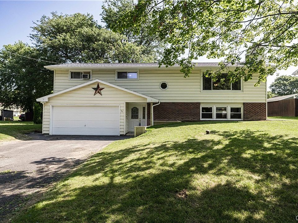 1st image of 47 Bayberry Cir