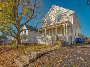 81 9th St, East Providence, RI 02914