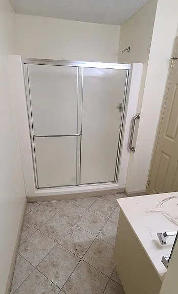 Master walk in shower