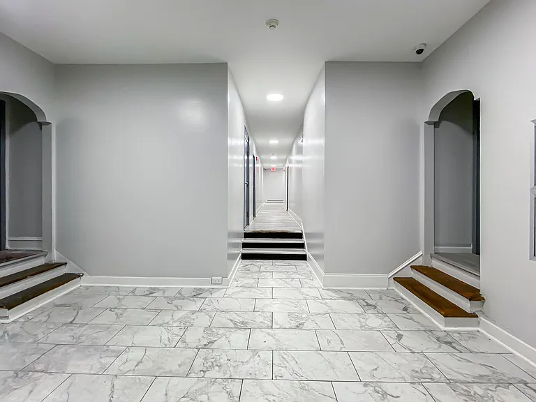 Grange Apartments — Photo 12