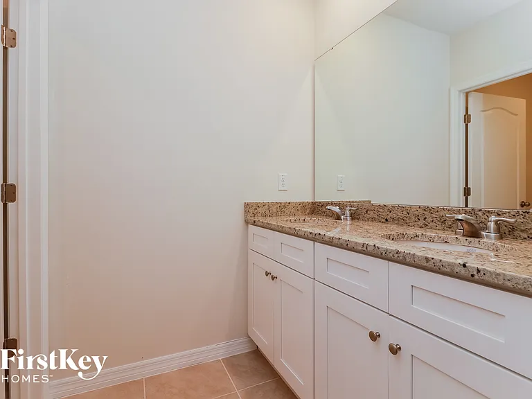 4071 Alissa Ln — Photo 11