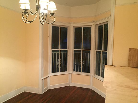 living room or parlor