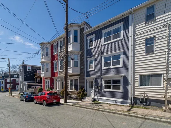 28 York Street, St John's, NL A1C1K7